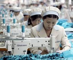 Ngành may Việt Nam có tỉ lệ tuân thủ trả lương tối thiểu cao nhất trong khu vực.
